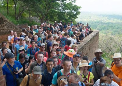 Crowds Waiting in lines to Climb Sigiriya